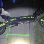 12 éves fiú gázolt el az elektromos rollerével egy nőt a Balatonbogláron, Esztergomban egy autó ütött el egy rollerest