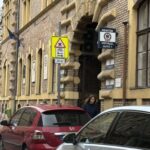 Nyomozók szállták meg az OMSZ székházát,  durván túlárazott mentőautók beszerzése miatt vizsgálódnak