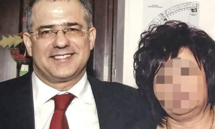 Be kell vonulnia a börtönbe a csengeri asszonynak, aki 780 millió forintot csalt ki több embertől, egy nemlétező örökségre hivatkozva: Máriának még Kósa Lajos is elhitte, hogy mesés vagyont örökölt