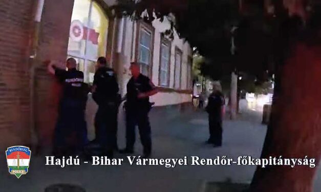 Megkésseltek két fiatalt Debrecenben, az egyik életveszélyben van – rendőrségi videó a tettes elfogásáról