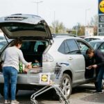 Trükkös tolvajok szupermarketeknél: Ezekkel a módszerrel lopják ki az értékeket a gyanútlan autósok kocsijából