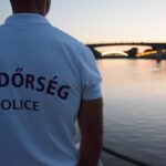 Dunába menekült a késsel fenyegetőző ismerőse elől, hajnalban húzták ki a folyóból a fiatal holttestét