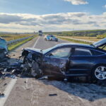 Halálos baleset az M80-ason: a szalagkorláton állt meg a Hyundai, egy 90 és egy 30 éves férfi halt a brutális ütközésben – helyszíni fotók