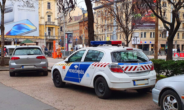 Gyilkosság az Akácfa utcában: megöltek egy férfit, keresik az elkövetőt