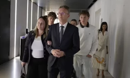 “Tűzbe tenném a kezemet azért, hogy ő nem lopott” – megszólalt a letartóztatásban lévő Hankó Balázs felesége