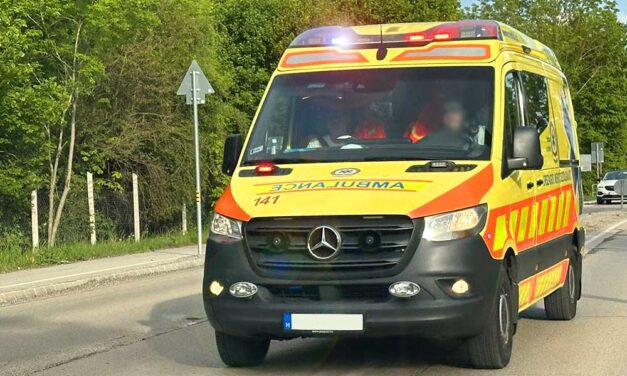 Fájdalmai miatt a járdán feküdt egy szombathelyi diáklány, hiába hívtak hozzá mentőt, nem jött a segítség – belső vizsgálat indult
