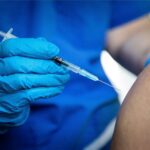 25 ezer forintért intézett oltási igazolásokat a kórházi ápoló: több év börtönre ítélte a bíróság