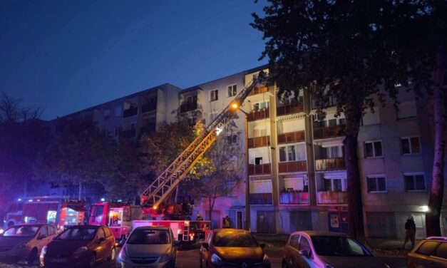 Kigyulladt egy lakás Sopronban, ketten meghaltak – helyszíni videó a cikkben